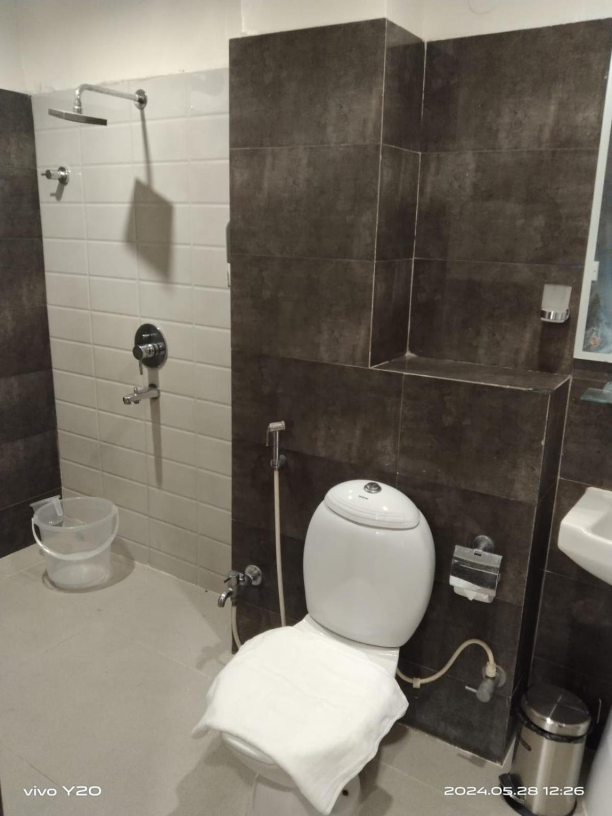 Hotel Calcutta Buitenkant foto